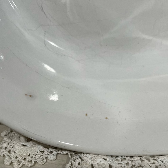 Beautiful Vintage Corelle French White Oval Casserole Dish - Picture 2 of 4